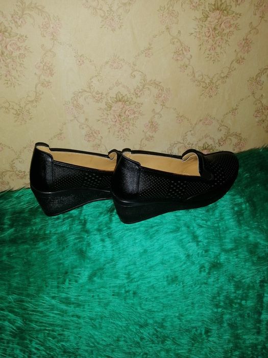 Нови дамски обувки