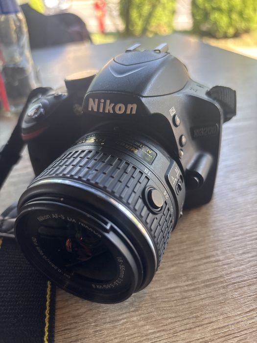 Nikon D3200+Nikon DX VR AF-S NIKKOR 18-55mm 1:3.5-5.6 G II