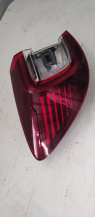 Lampa, stop stânga captur 2 cod 265558746R