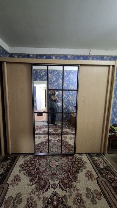 Отдам даром шкаф, кровать, писменный(компютерныный стол стол