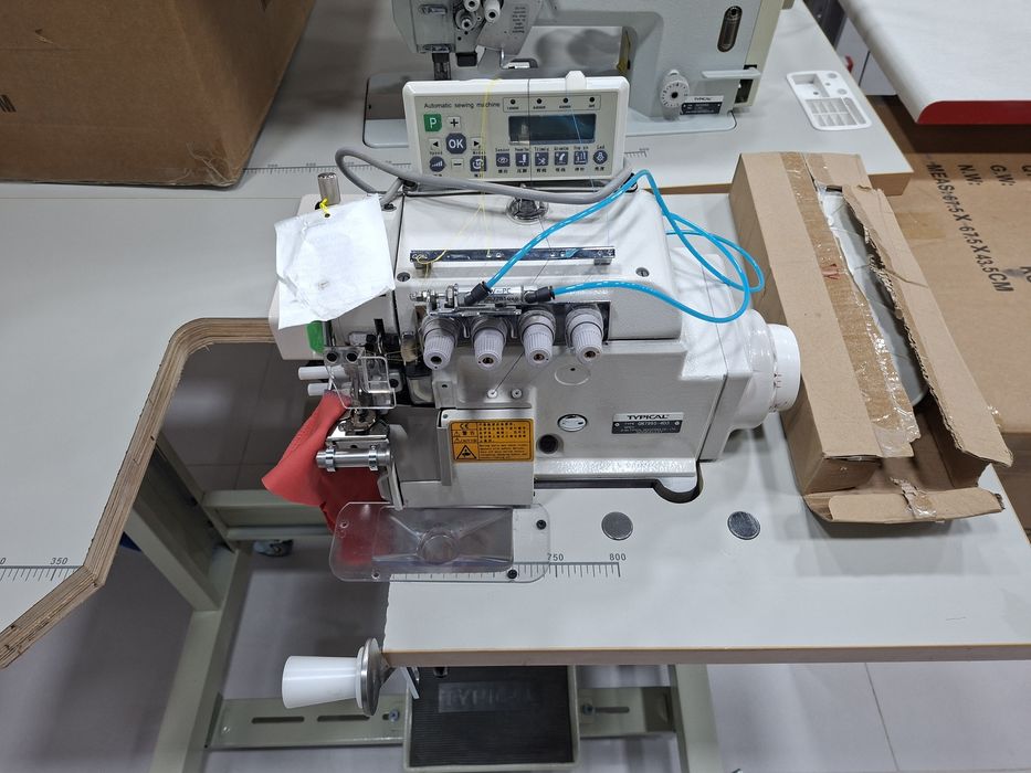 Оверлок 4 нит с роликами для пошива круговых деталей манжет,горловины