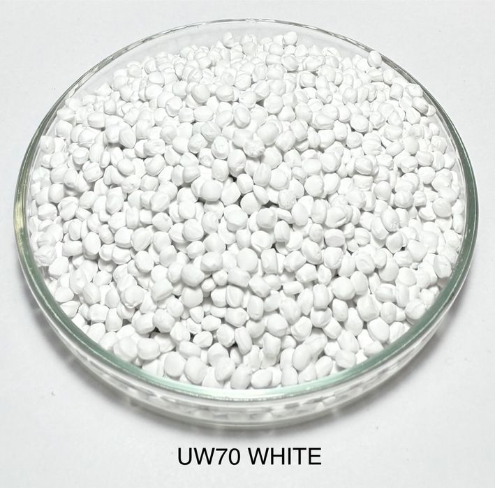 Белый мастербатч  UW70 WHITE 70%, производства Вьетнам