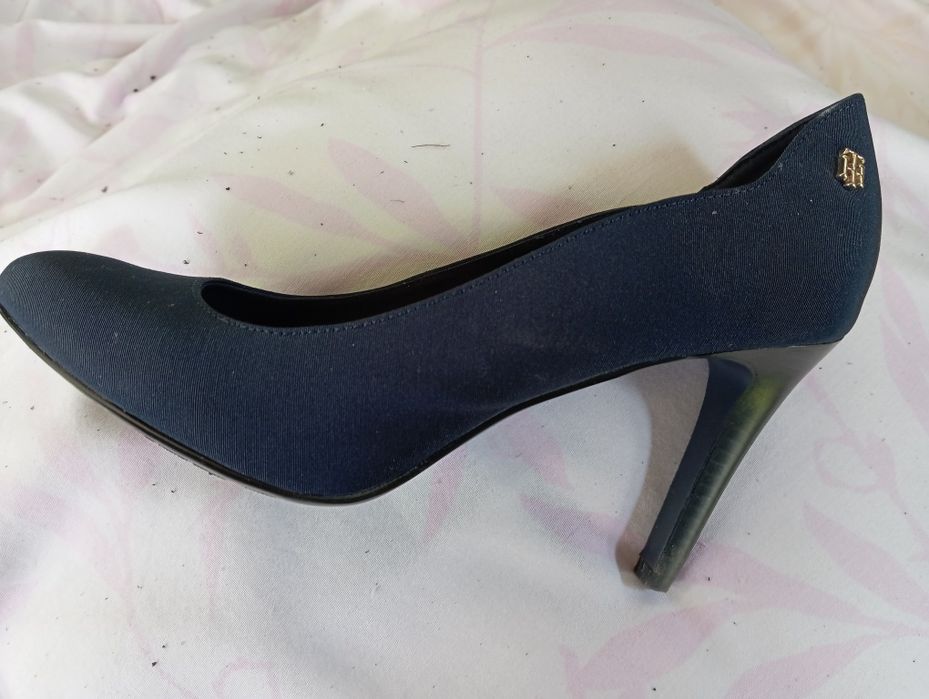 Продам туфли оригинал MK. И TH