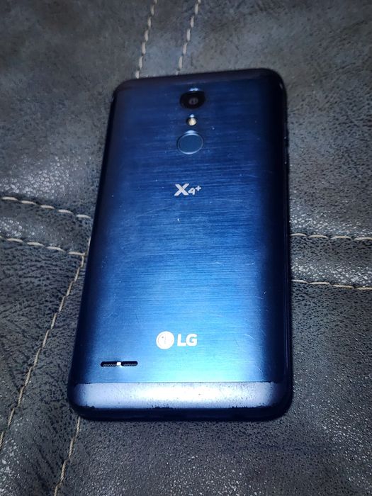Смартфон  LG X4+