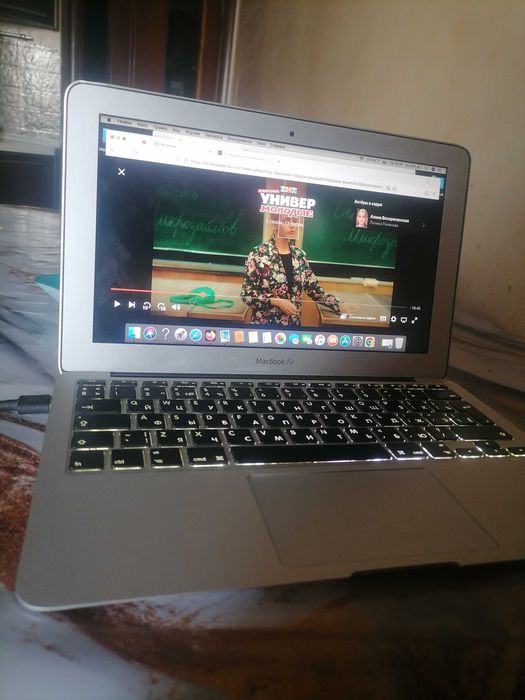 Продам за 25тыс MacBook 2011