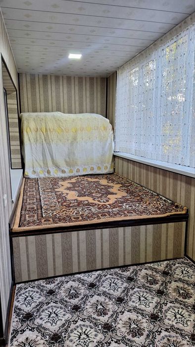 2 хонали уй сотилади 63 квм  (8-й микрорайон)