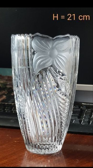 Vaze din cristal diferite