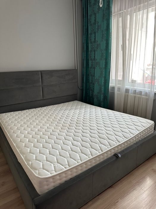 Кровать двуспальняя