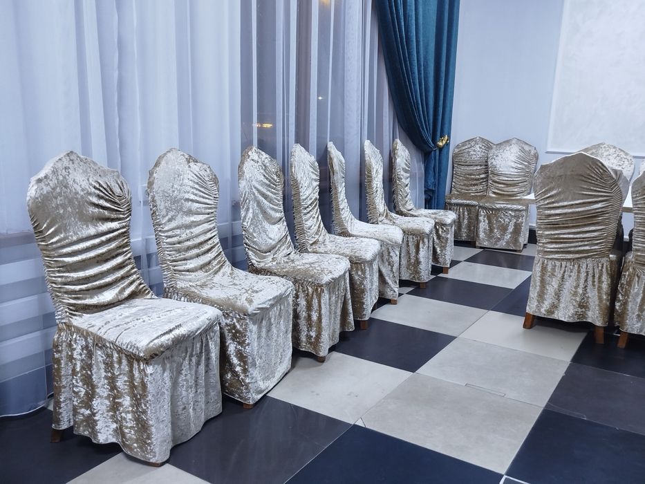 Продам стулья вместе с чехлами 60 штук