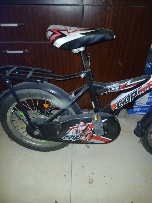 Продавам детско колело