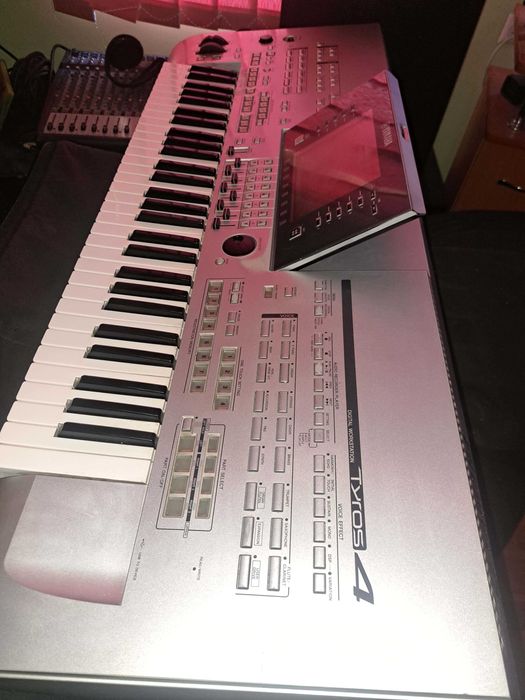 Orga Yamaha Tyros 4 – stare foarte bună