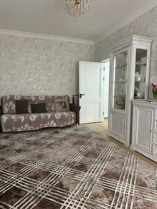 Сдам квартира ул Мукимий Метро Хамза 2-комнат ро-н Чиланзар-1