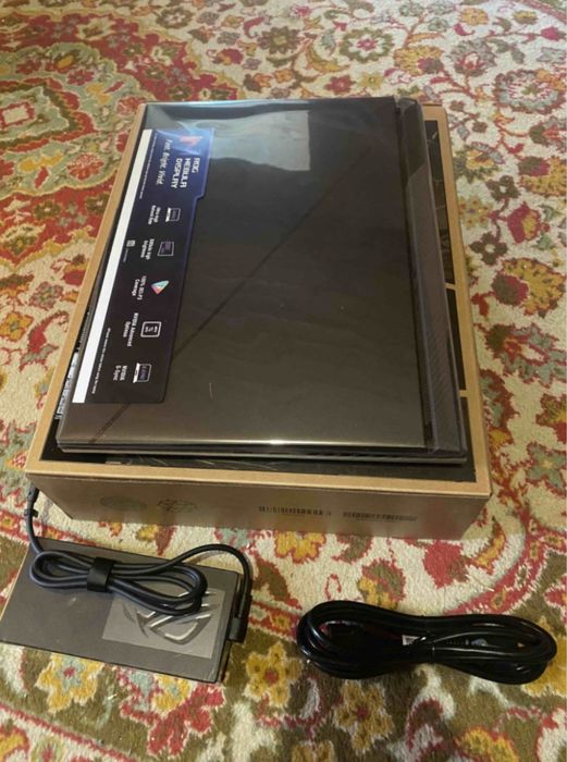 Ноутбук ASUS ROG Strix G16 2024года