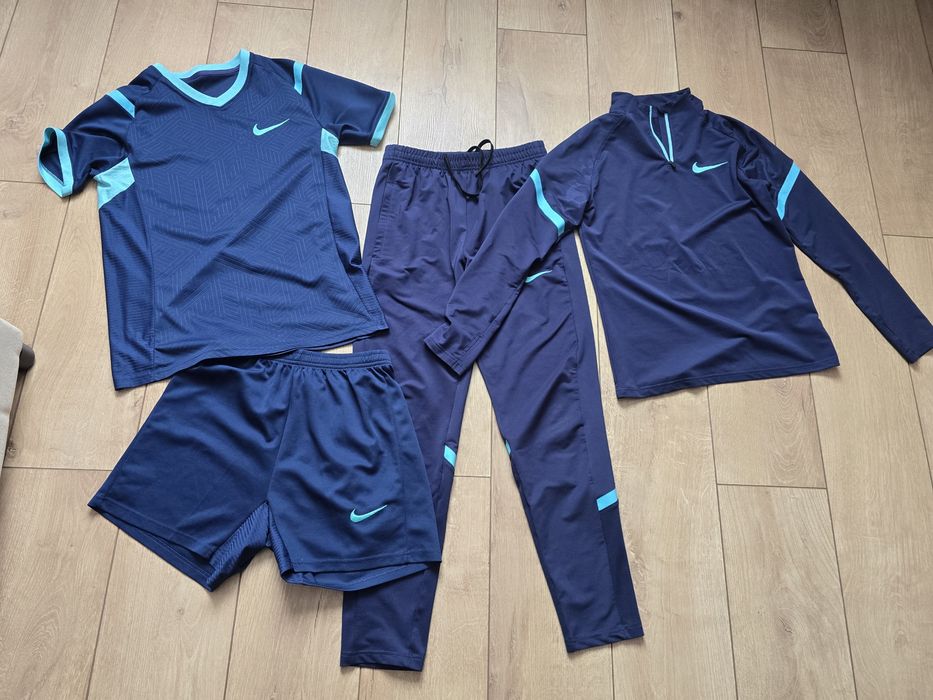 Вещи 3 пакета на мальчика 130-150см