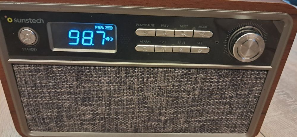 Radio cu ceas Sunstech, bluetooth, usb, card, auxiliar