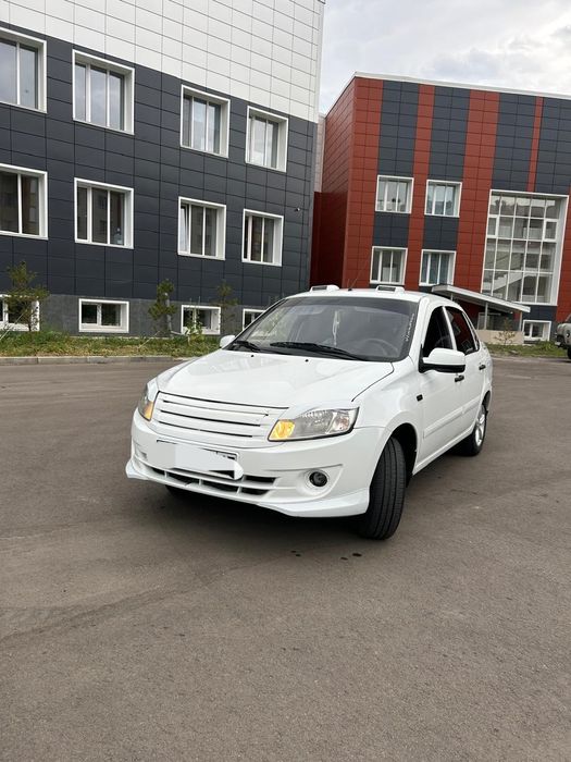 Продам гранту  куплена бипект авто