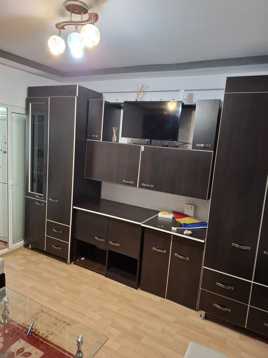 Închiriez garsoniera zona zahana