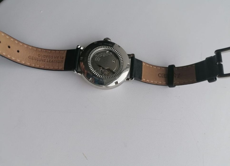 Продам часы Orient