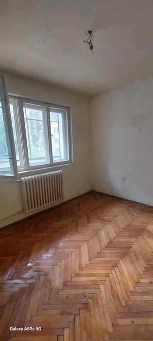 Apartament 2 camere, etaj intermediar