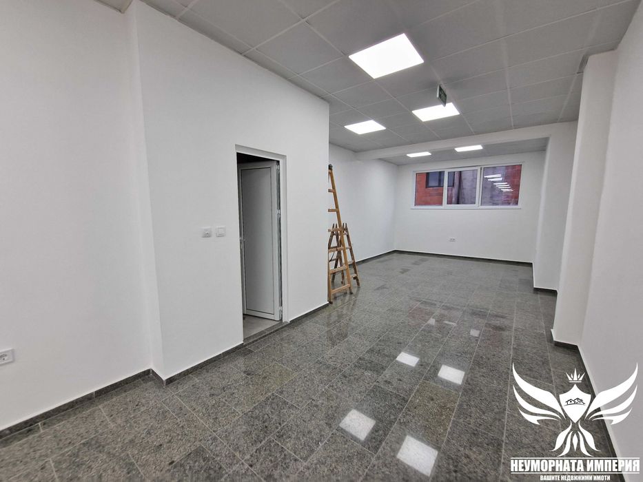 Под наем помещение/магазин и склад 180кв. в Асеновград, кв.Изток