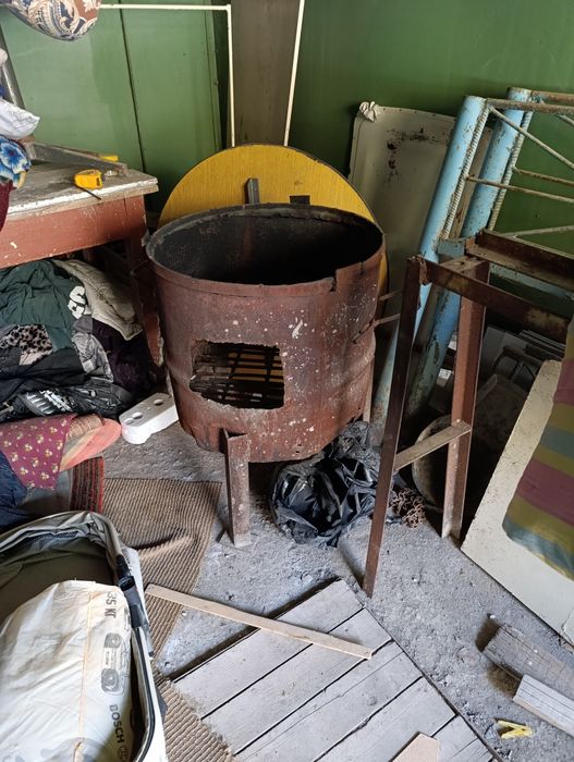 Прадаетса у́чоґ хороший