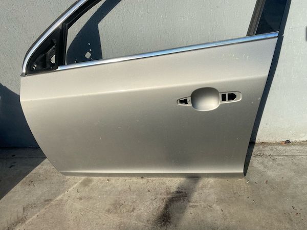 Usa stanga fata Volvo S60 V60 2010-2017 30762642