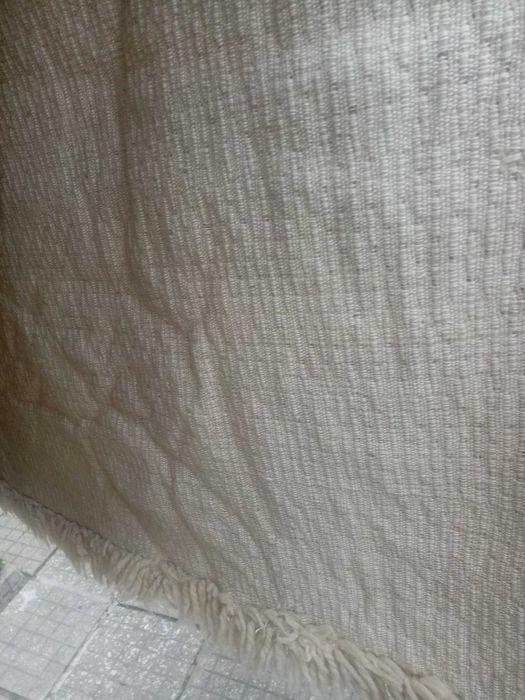 Китеник Ръчно тъкан 100%вълна.