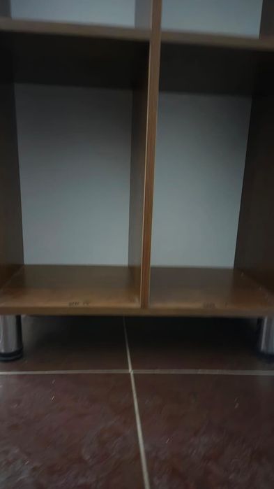 Шкафчик высокий с дверцами