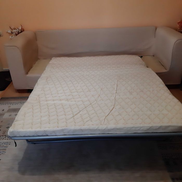 диван-легло разтегателно с дължина 240см.