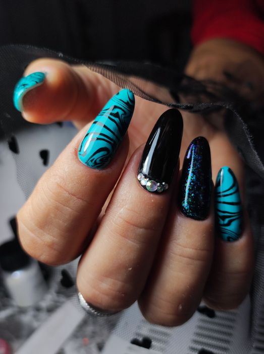 Ofer servicii de manichiura- Oferta speciala pentru prima manichiura