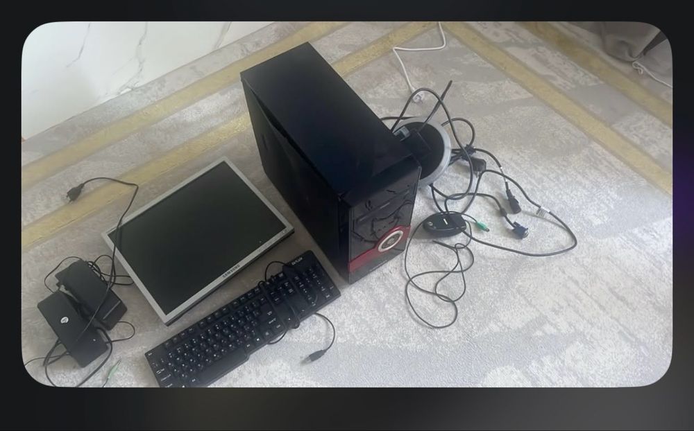 Компьютер на запчасти все работает