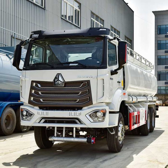 Howo Vodovoz  Водовоз  поливомоечная автомобил  20 Ton Yangi