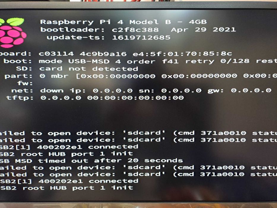 Vand Raspberry Pi 4 Model B cu 8GB RAM si 4GB RAM