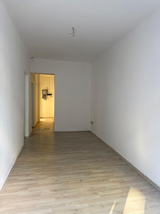 Spațiu comercial de închiriat – 80 mp, parter, Str. Lupeni nr. 4, Focșani