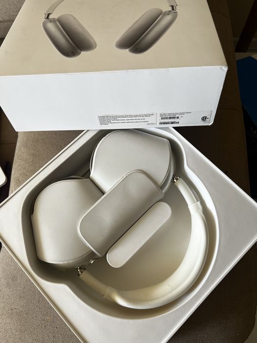 Airpods max Lightning silver