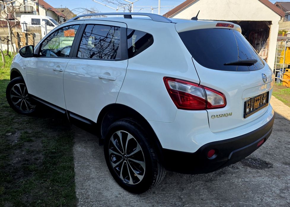 Nissan qashqai/cameră/panorama/impecabil