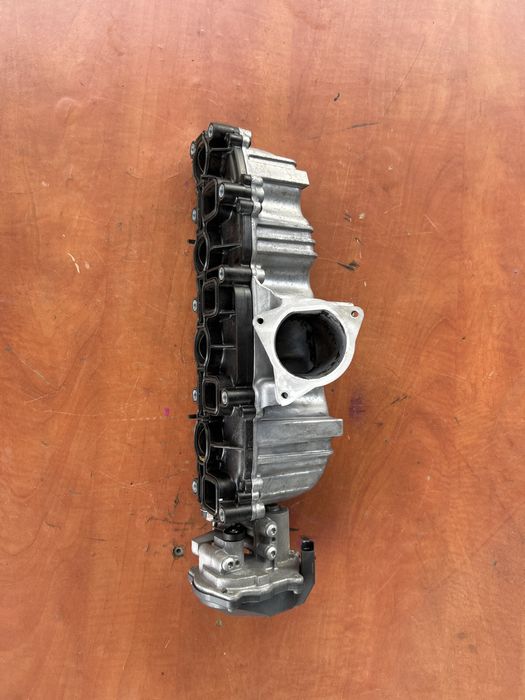 Galerie admisie aluminiu vw passat b6 motor 2.0 CBAB