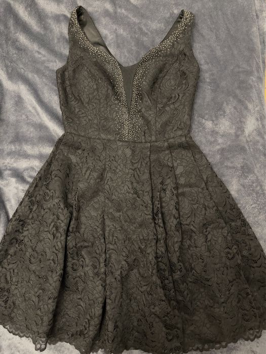 Платье черное, надевала один раз