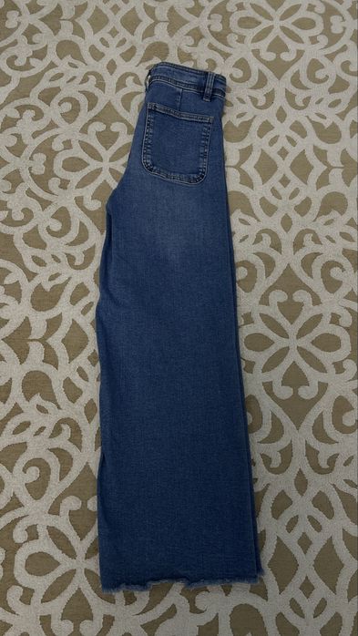 Джинсы, клфточки Zara