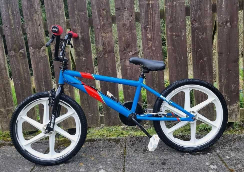 BMX,20 инча,ретро,6 спици,360 градуса,Piranha Skid Row,нов,цветен,бмх