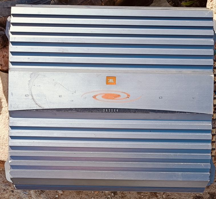 Stație amplificare auto JBL