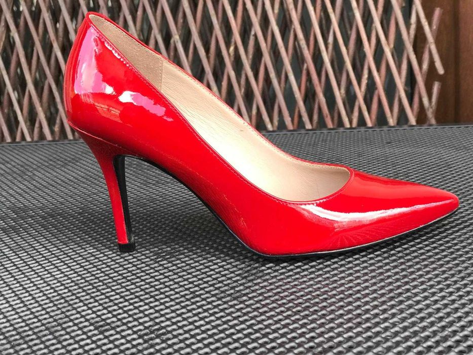Pantofi superbi  ROSII de Piele Naturala FLAVIA PASSINI
