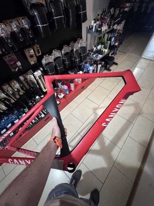 Cadru canyon aeroroad  cf slx