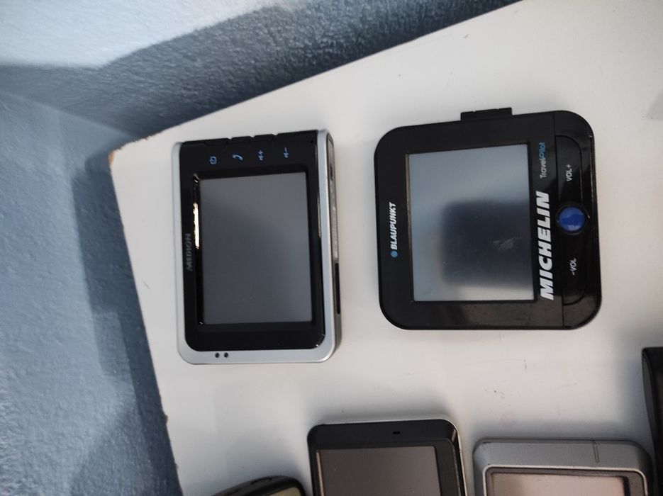 Навигация TomTom/ Garmin/ Blaupunkt/ Medion зарядни, стойки, антени