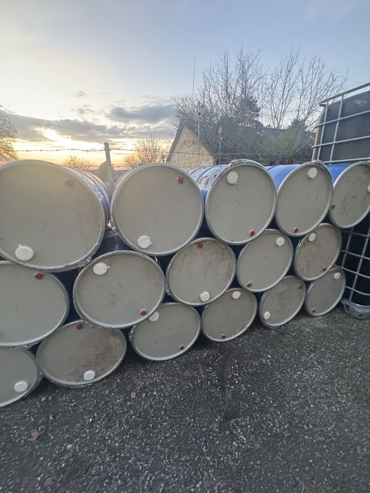 Метални варели 200 литра с капак и обръч