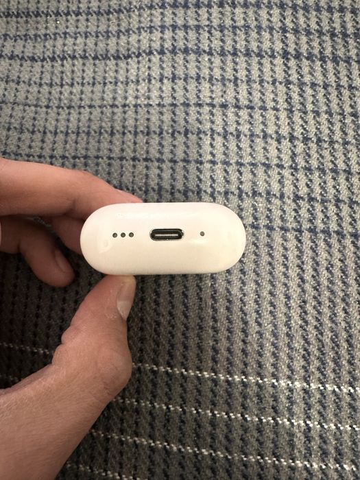 Кейс airpods 4 оригинал  ANC