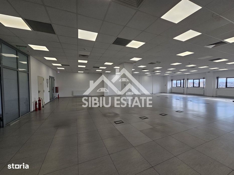 Spatiu de birouri de inchriat locatie centrala si vizibilitate buna