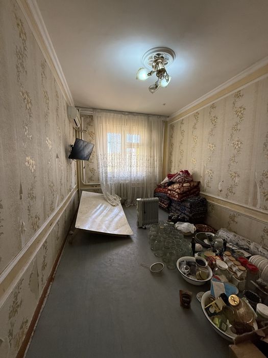 Срочно продаётся 4-х комн квартира в Сергели Строител, 4/6/9