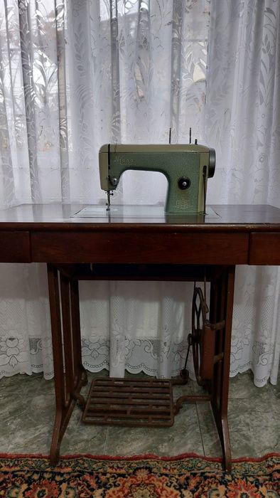 Masina de cusut Ileana