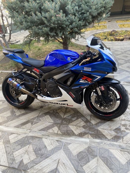 Suzuki gsxr 600 nasiya bor naxtga kelishamiz